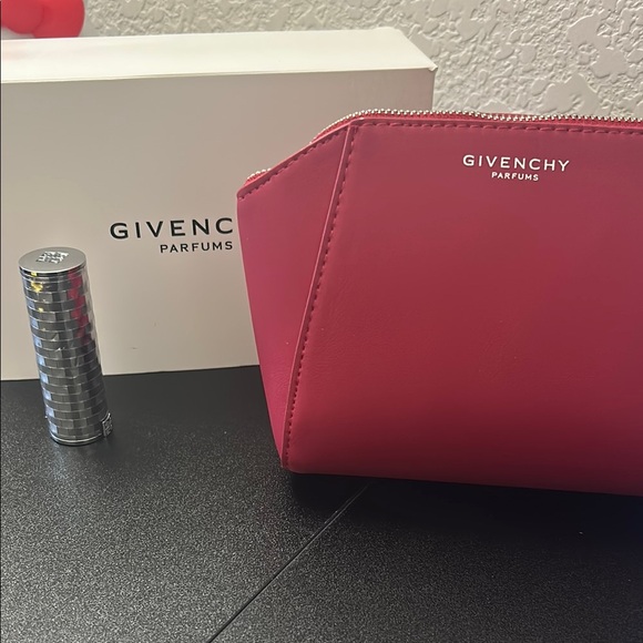 Givenchy Pink Cosmetic Bag - Picture 4 of 5